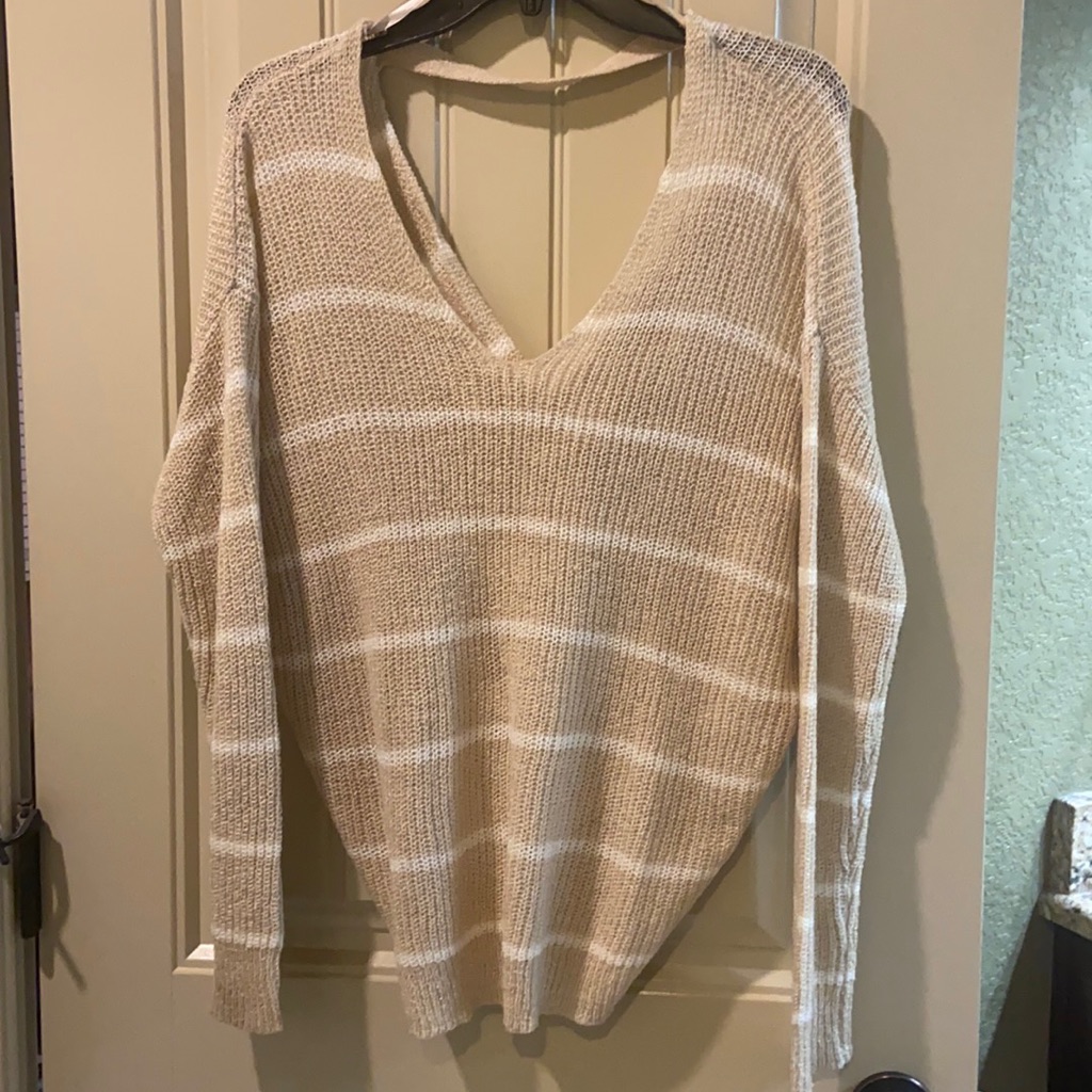 Pullover Long Sleeve Sweater By Mi A Mi Brand